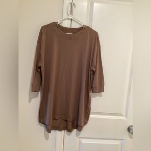 Athleta women’s top